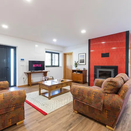 Mountain Sense Lodge - Private Villa - Uchill فيلة بونتي دا بارسا